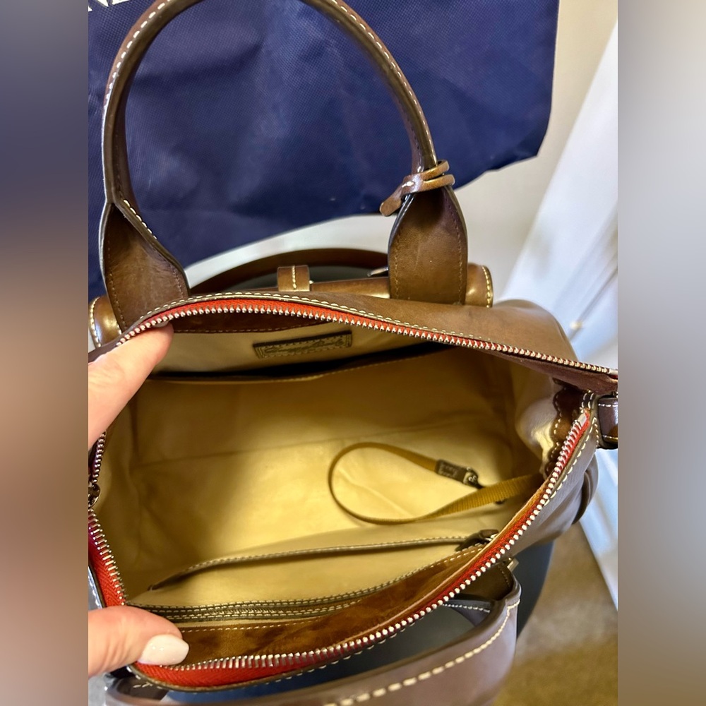Dooney and Bourke Florentine Toscana Front Pocket Satchel NWT, Elephant color - Picture 8 of 12